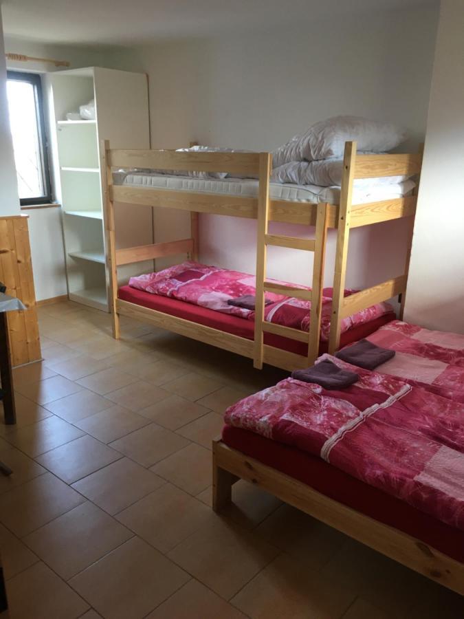 Appartement Vinarstvi Ehrlich à Milotice Extérieur photo